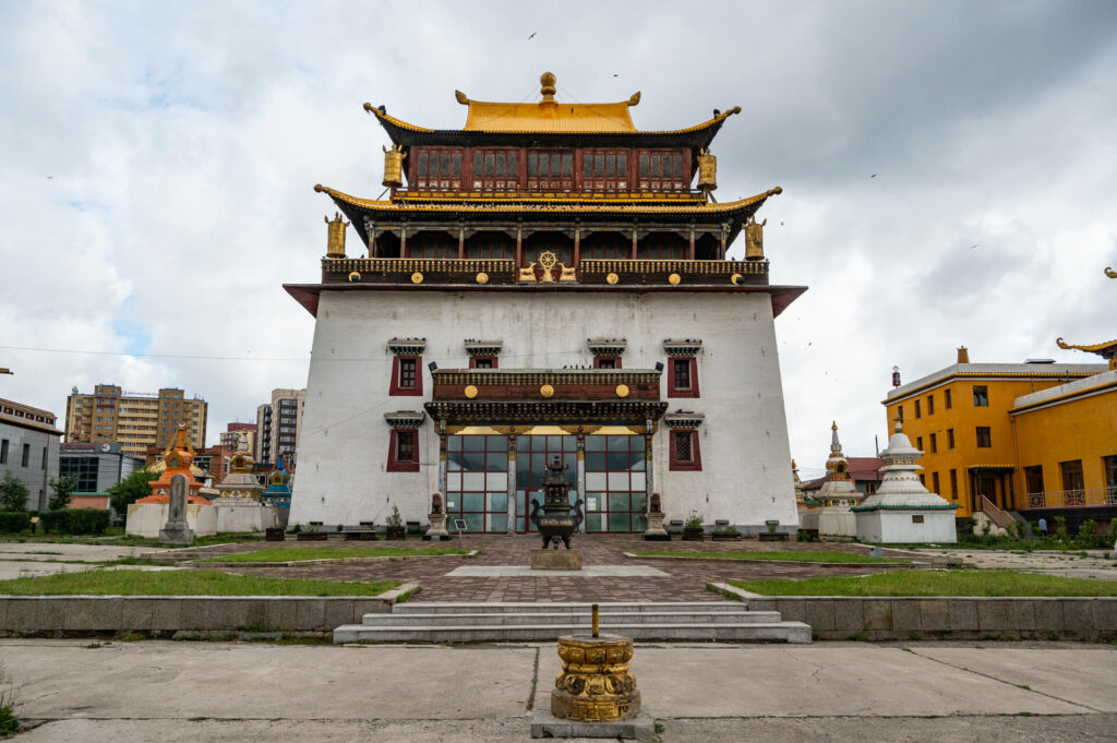 Ulaanbaatar, Gandan-Kloster