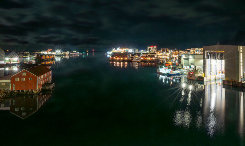 Svolvær, Lofoten, Norwegen, Hurtigruten Svolvær, Lofoten, Norwegen, Hurtigruten